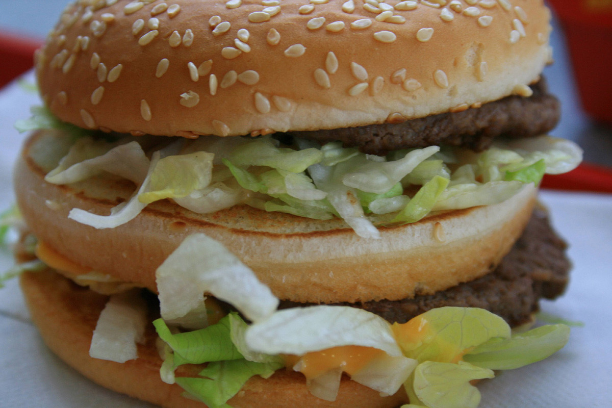 В бургерах ресторана McDonald's обнаружены черви